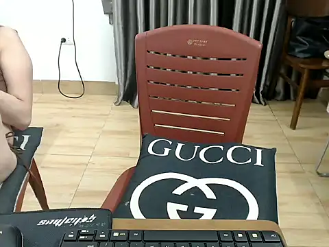 Maia_9999 网络视讯表演