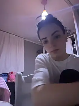 RoseRowley Adlı Modelin Canlı XXX Sohbeti