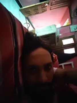 Sameer_90n Webbikameraesitys