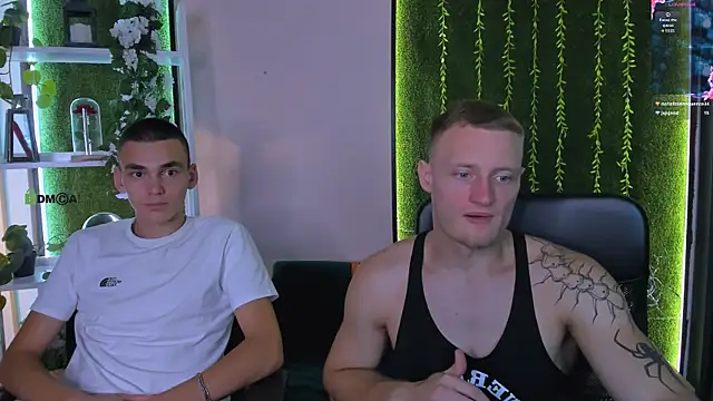 Show modela mike_crist na web-kameri