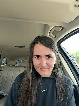 BrunetteNymph's Webcam Show