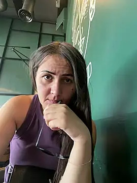 BrunetteNymph – Live XXX-chat