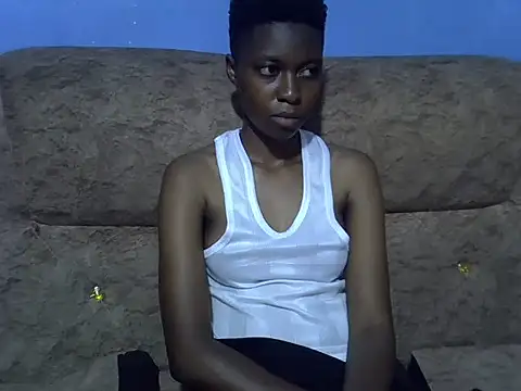 צ'אט XXX בשידור חי של prettyy_joy