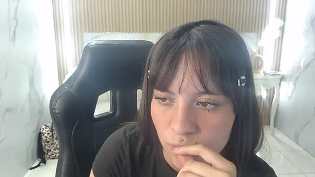 isabeau_s webcam show