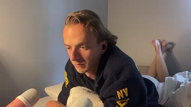 yuppie_b webcam show