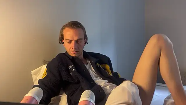 yuppie_b webcam show