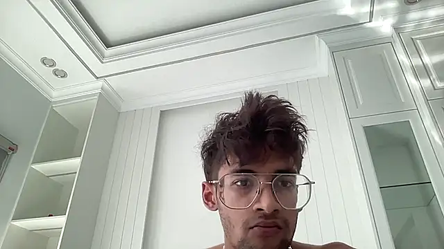 trillionzrecords249 Show Webcam