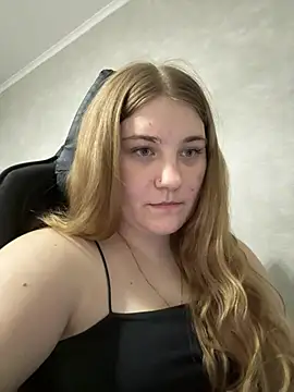 XXX chat uživo modela Flowers889