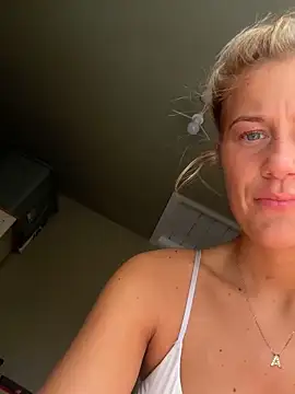 quirkyprincess webcam show
