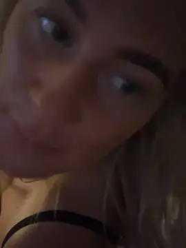 quirkyprincessn Webbikameraesitys
