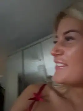 quirkyprincess Show in webcam