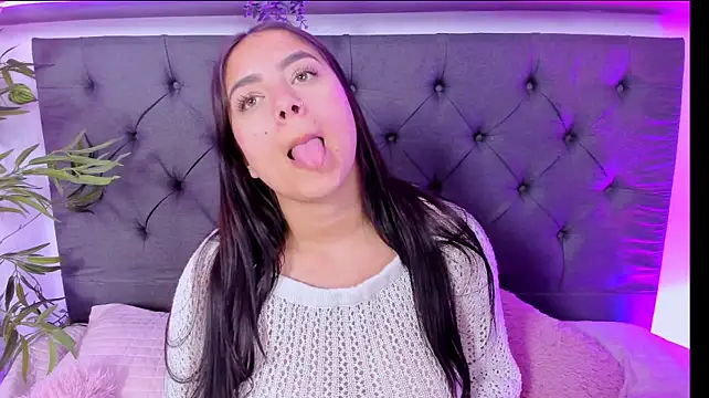 Sally__BX Adlı Modelin Web Kamerası Şovu