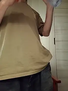 Toni13_1983 webcam show
