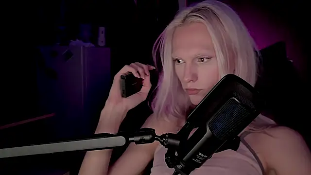 sindLy's Webcam Show