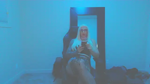 PrincessSissy235 Webcam show