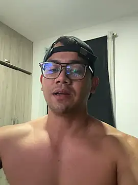 ENZODELEON's Webcam Show