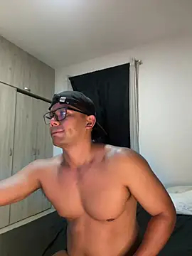 ENZODELEON webcam show