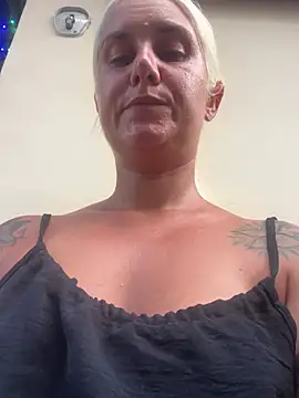 Sofia_beee Webcam show