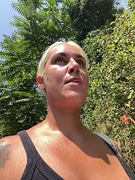 Sofia_beee's Live XXX Chat