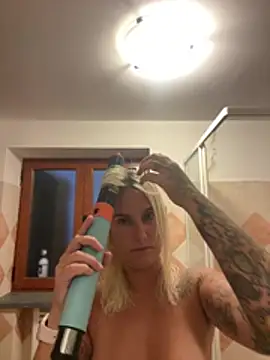 Pokazy przed kamerką – Sofia_beee