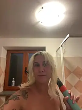 Sofia_beee Webcam show