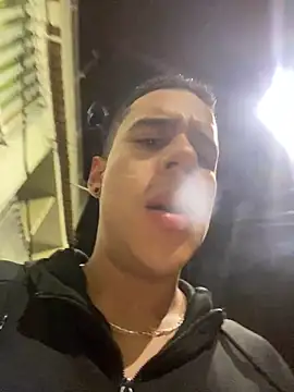 Show modela jhuan99 na web-kameri