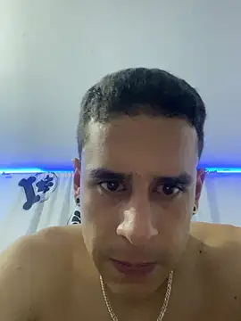 Show modela jhuan99 na web-kameri