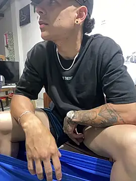 jhuan99's Webcam Show