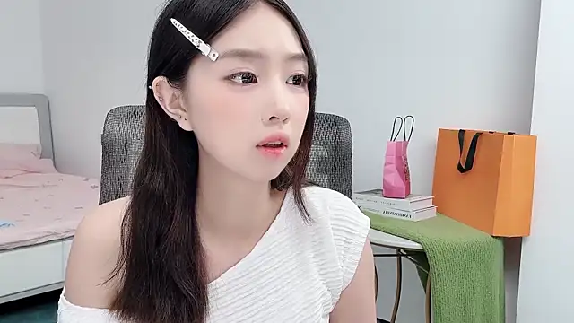 Yoyo33355 webkamerás műsora