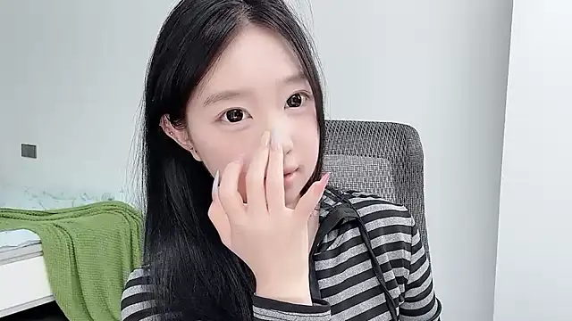 Yoyo33355 Show Webcam