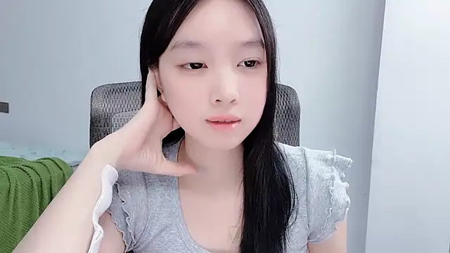 Yoyo33355 网络视讯表演