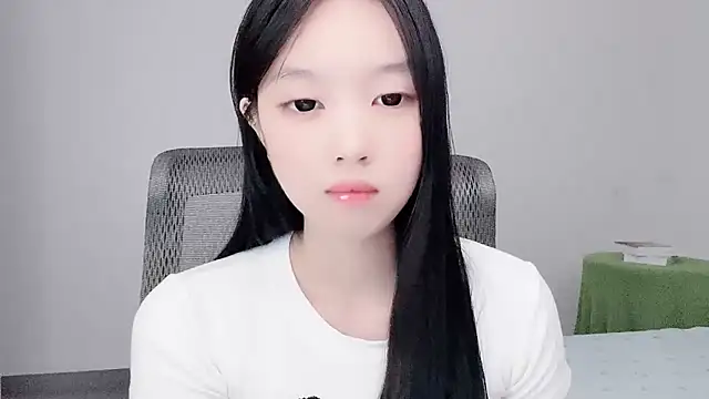 Yoyo33355 webkamerás műsora