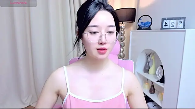 miuu6868 在線直播表演