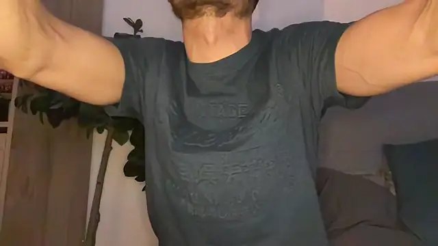 عرض كام PrecededPolenta