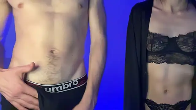 צ'אט XXX בשידור חי של 2muchfunFR