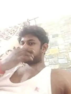 Raa9990 Show in webcam