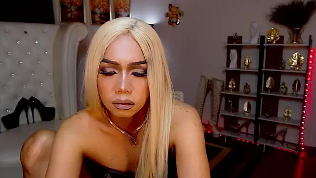 โชว์เว็บแคมของ FuckingDollz