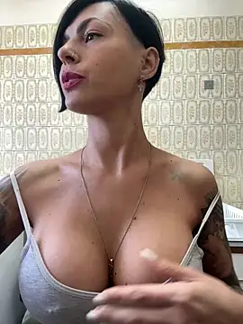 Show modela 1HelenRose na web-kameri