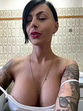 1HelenRose's Webcam Show