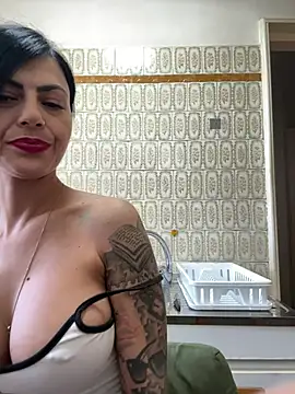 1HelenRose's Webcam Show