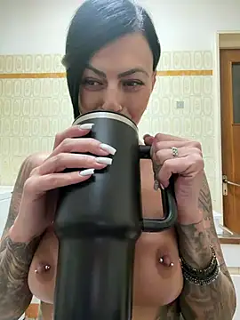 1HelenRose's Webcam Show