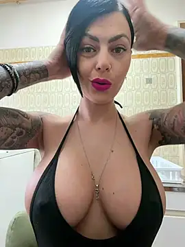 1HelenRose's Live XXX Chat