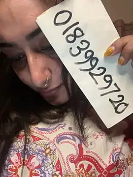 Tanisha_SilkyのライブXXXチャット