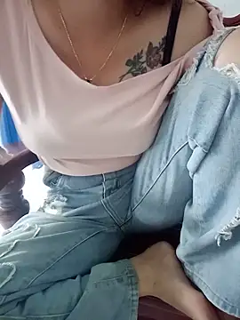 Aline_k6 Pertunjukan Webcam