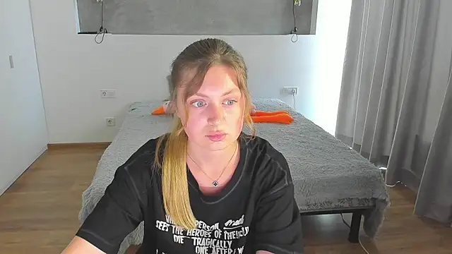Kitkatvel's Live XXX Chat