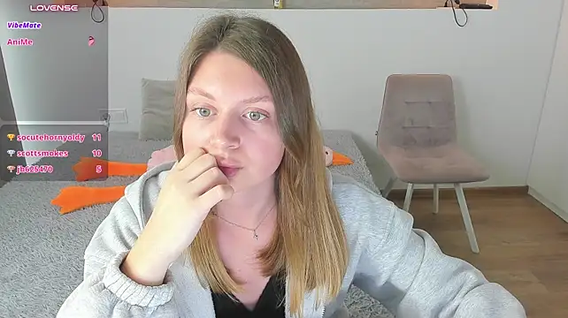 Chat +18 de Kitkatvel ao vivo