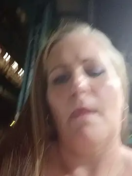 Luciouslesha Live XXX-Chat