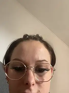 Czat XXX na żywo – Quenn667