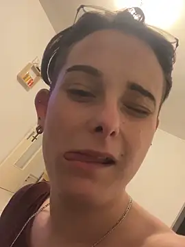 Quenn667 Show Webcam