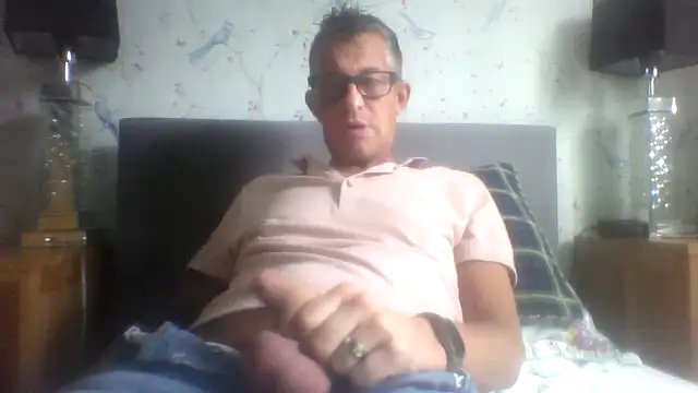 EngagingBench23 webkamerás műsora